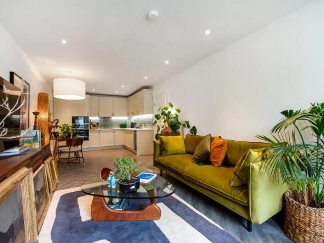 Apartment for sale in The Rise, East Riding Of Yorkshire
