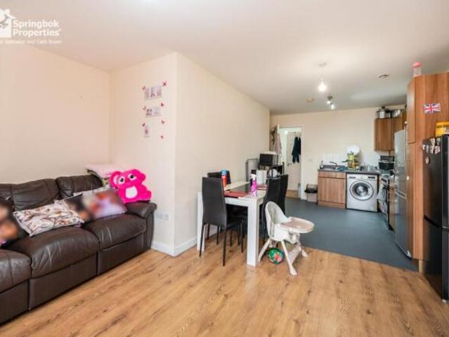 Apartment for sale in Penwartha Coombe, Cornwall