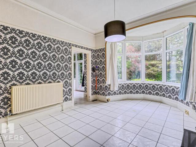 Apartment for sale in Bournemouth