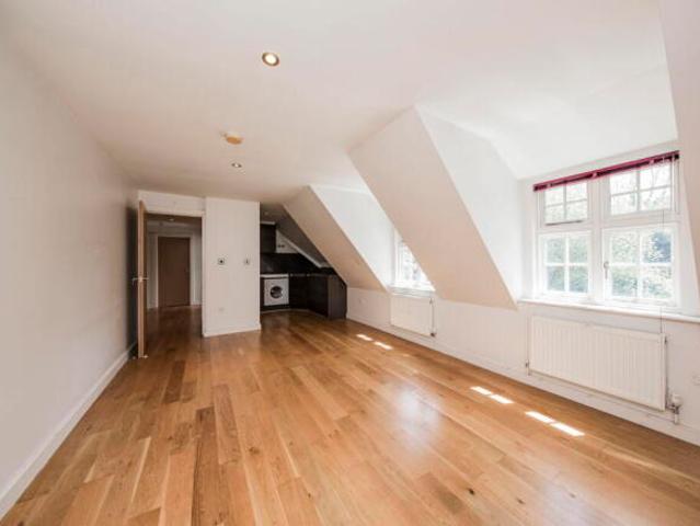 Apartment for sale in Sandown Park, Kent
