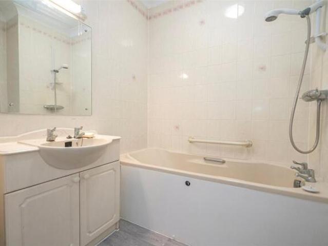 Apartment for sale in Cat Hill