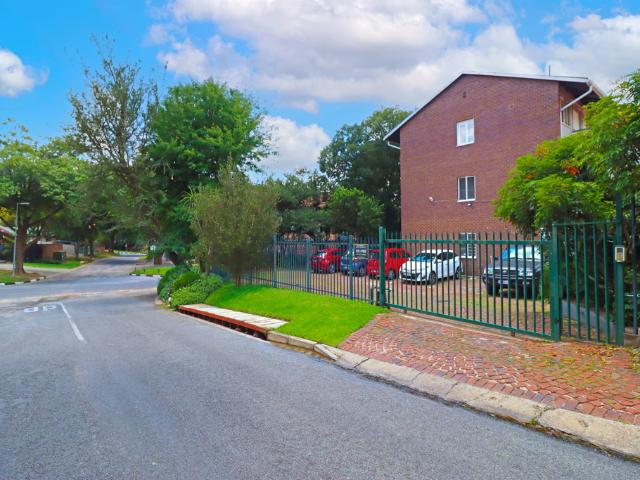 Apartment for sale in Vosloorus, Gauteng