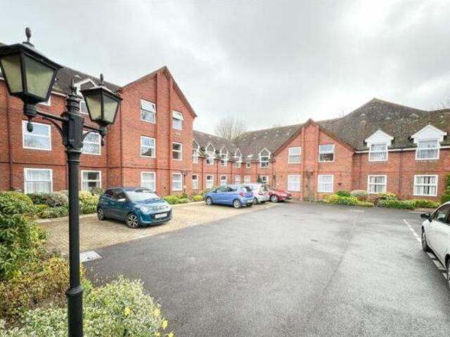 House for sale in Blandford Forum, Blandford