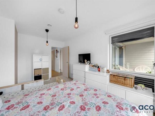 Apartment for sale in Edgware, Greater London