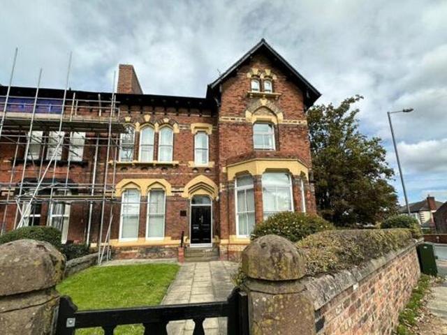 House for sale in Calderstones