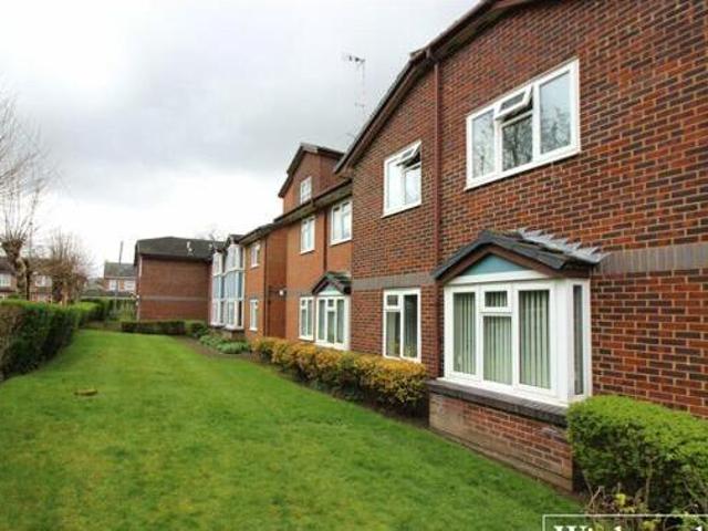 House for sale in Borehamwood, Hertsmere