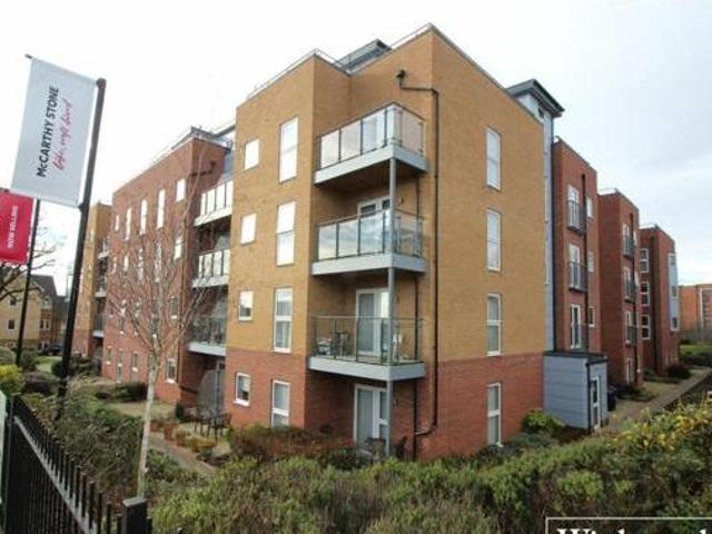 House for sale in Elstree and Borehamwood, Borehamwood