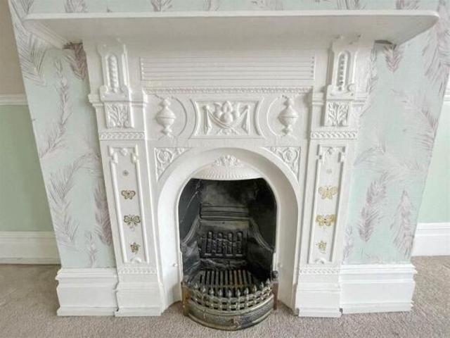 Apartment for sale in Southend City Centre Neighbourhood, Alton Barnes