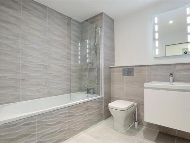 Apartment for sale in Sydenham, Green Close