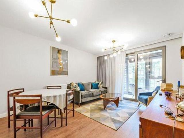 House for sale in Brentford End, Greater London