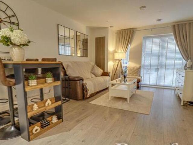 House for sale in Navestock Side, Essex