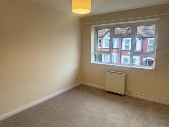 Apartment for sale in Navestock Side, Essex