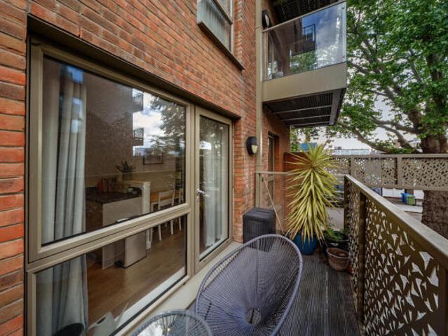 Apartment for sale in Elmington Estate, Greater London