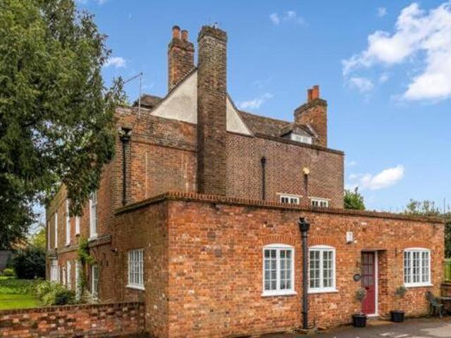 House for sale in Broxbourne, Hertfordshire