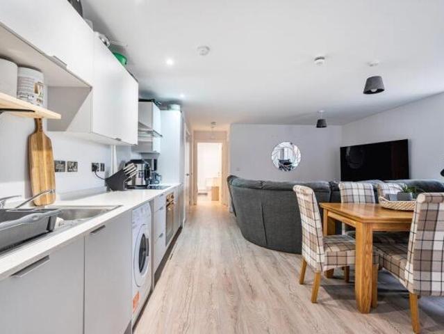 Apartment for sale in Crownhill, Shenley Church End