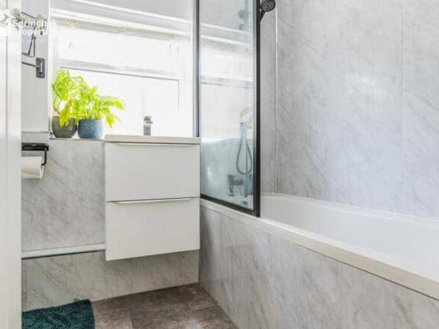 Apartment for sale in Cat Hill
