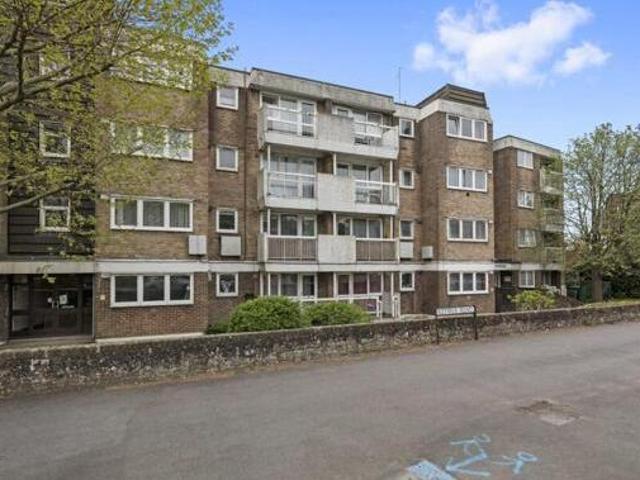 House for sale in Perryfields, West Sussex