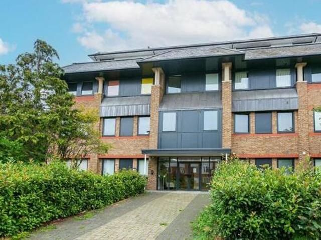 House for sale in Bushey, Hertsmere