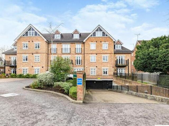 House for sale in Bushey