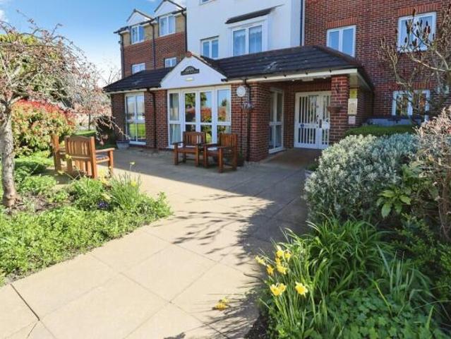 Apartment for sale in Ermine East, Lincoln