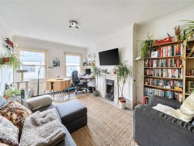 Apartment for sale in Cat Hill