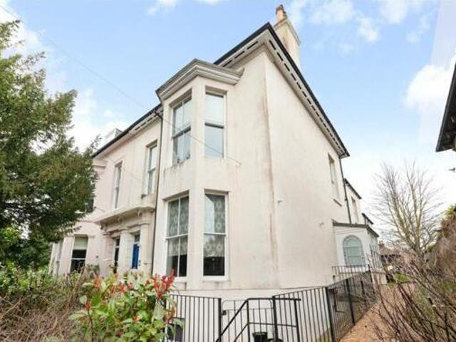 House for sale in Longport, The Bridge