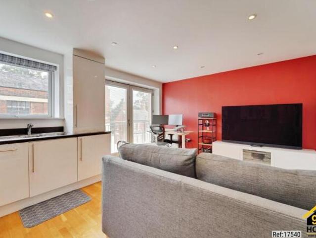 Apartment for sale in Castle Quay, Bedford
