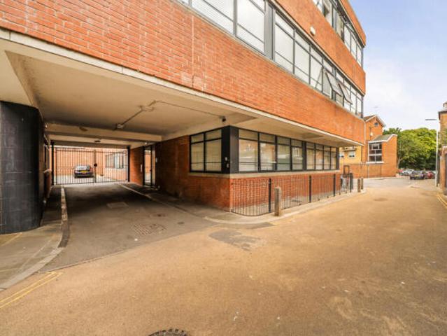 Apartment for sale in Gloucester, Gloucestershire