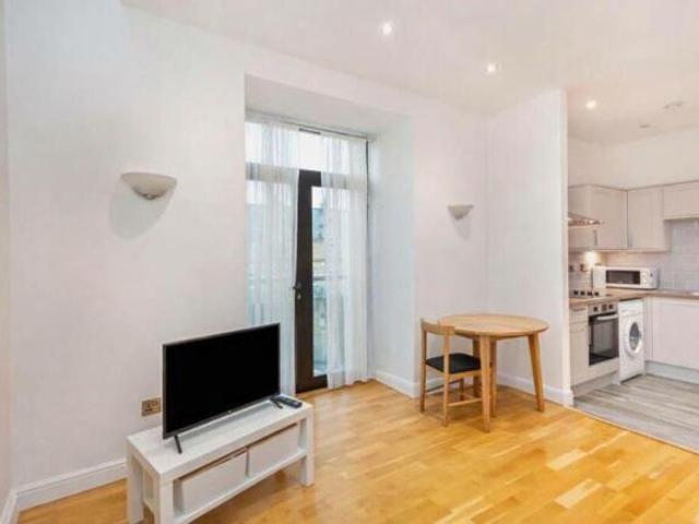 Apartment for sale in Drighlington, West Yorkshire