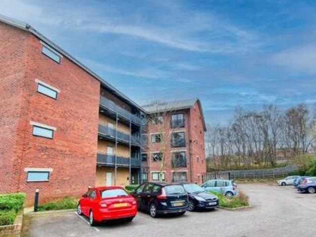 House for sale in Loundsley Green, East Midlands