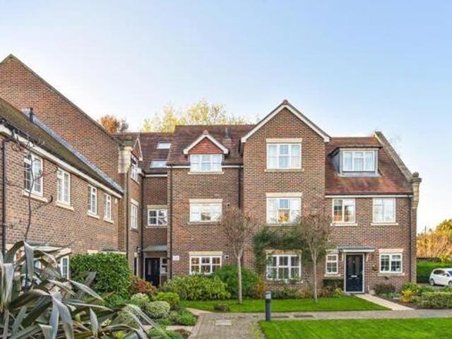 House for sale in Chichester, Littlecote