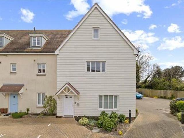 House for sale in Chichester, Littlecote