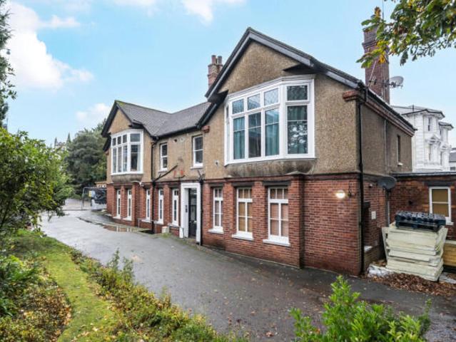 Apartment for sale in St James, Sandown Park