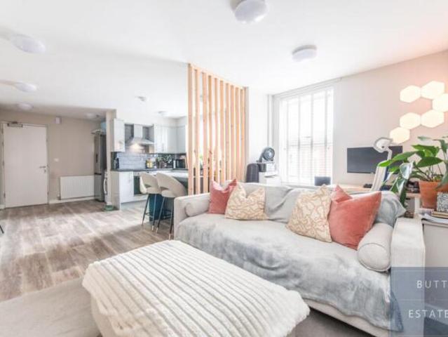 Apartment for sale in Watergate, Devon