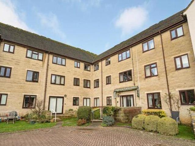 House for sale in Fossebridge, Gloucestershire