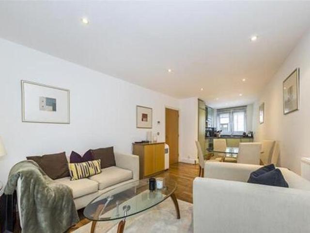 House for sale in Aldgate, Greater London