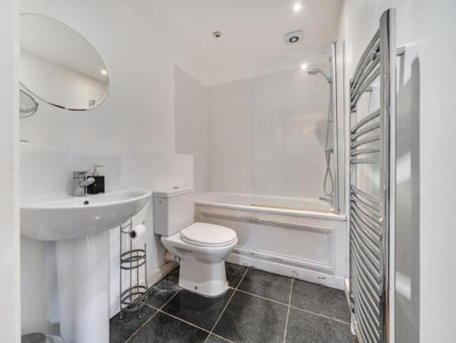 Apartment for sale in Oxford, Oxfordshire