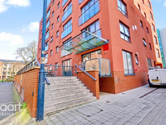 Apartment for sale in Old Wharf, City Of Leicester