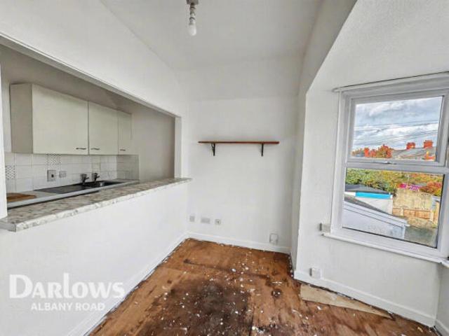 Apartment for sale in Plasnewydd, Falcon Lodge