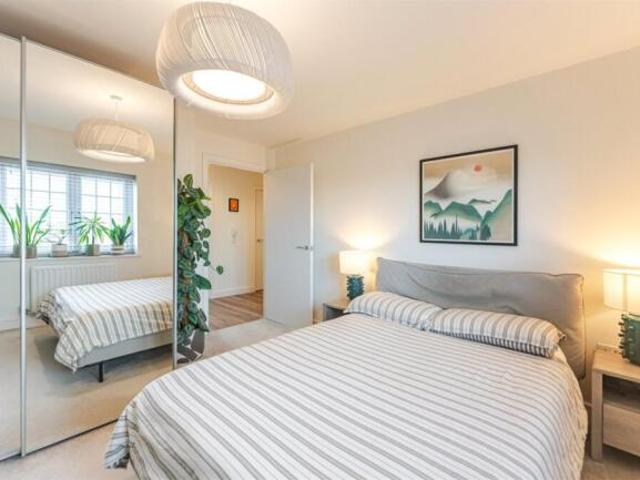 Apartment for sale in Myton Park, Warwick
