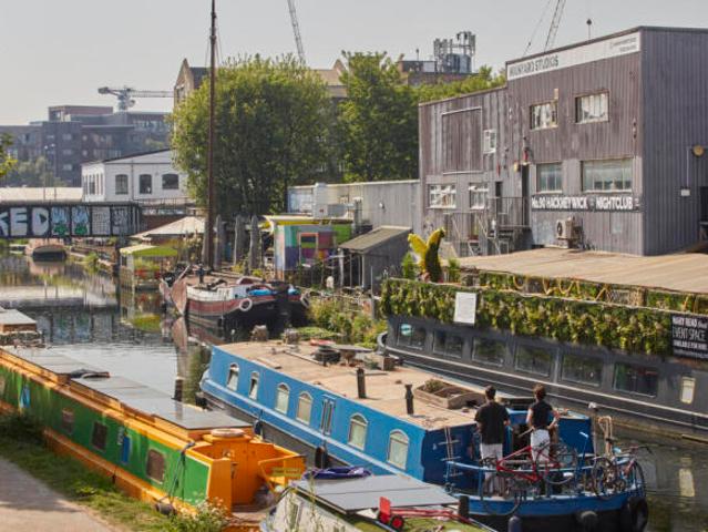 Apartment for sale in Stratford Marsh, Greater London