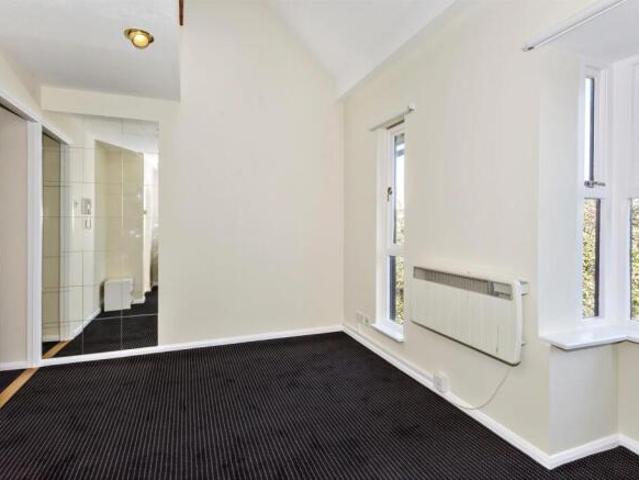 Apartment for sale in Stepney, Greater London