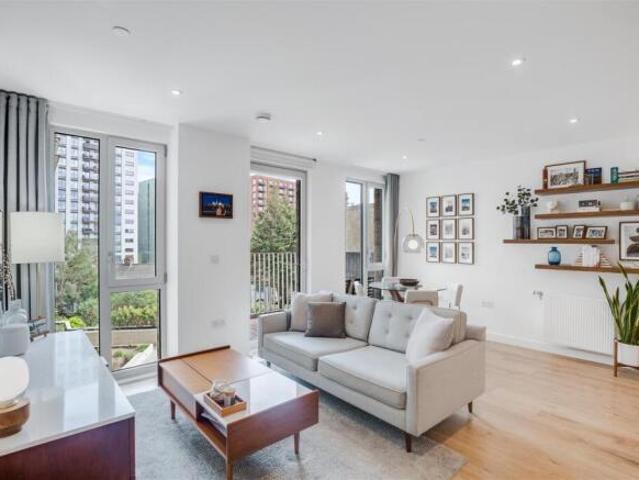 Apartment for sale in Silvertown, Greater London