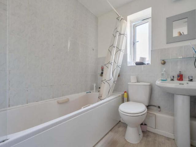 Apartment for sale in Bristol, West of England