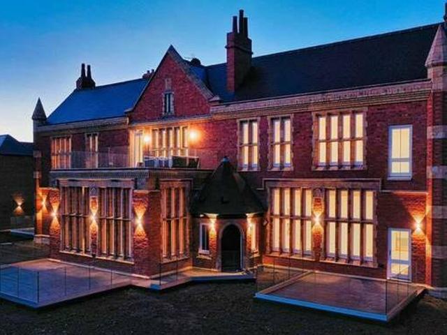 House for rent in Lyons, Greater London