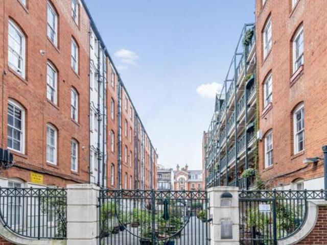House for sale in City of London, Greater London