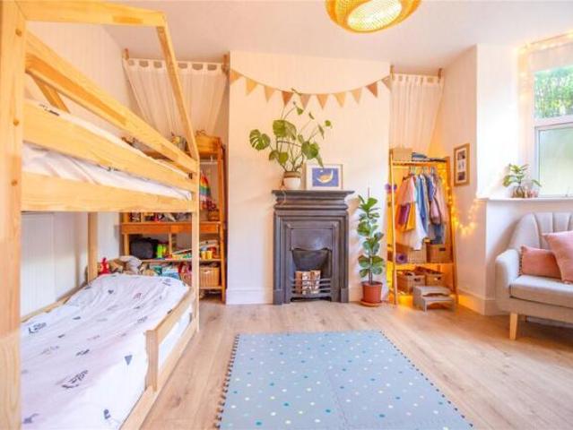 Apartment for sale in St. Andrews, Swindon
