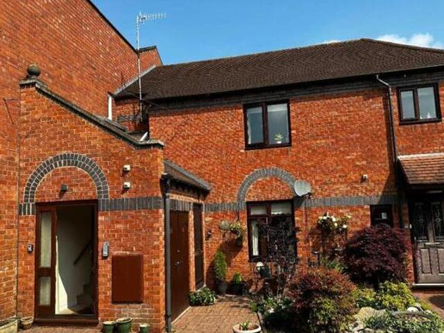 House for sale in Cliff Hill, Warwick