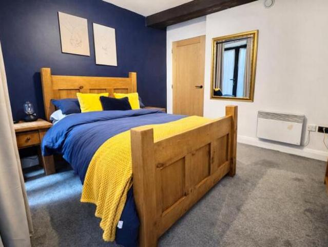 Apartment for sale in Calderstones