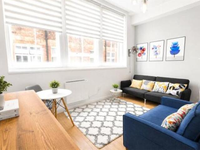 Apartment for sale in Calderstones